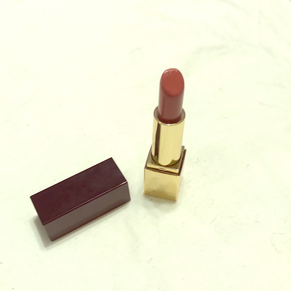Estée Lauder lipstick